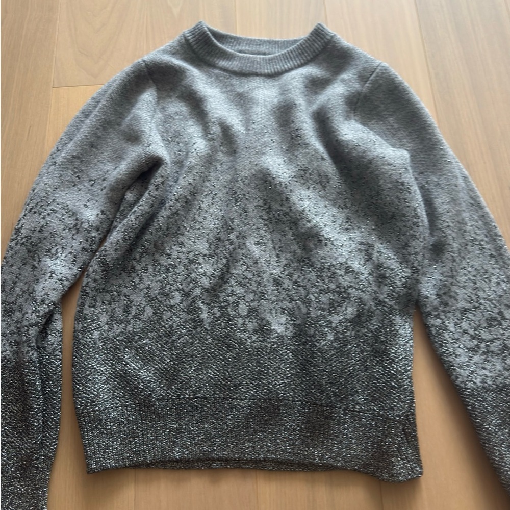 H&M Holiday sweater or ski xs so comfy oversized ugly sweater party
